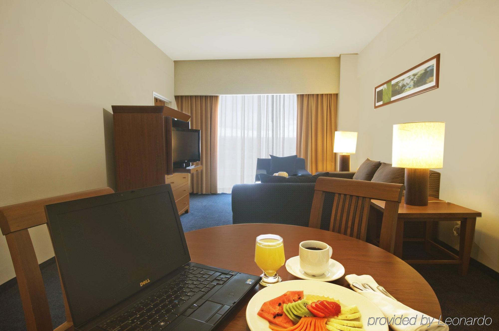 Fiesta Inn Cuautitlan Cuautitlán Izcalli Kültér fotó